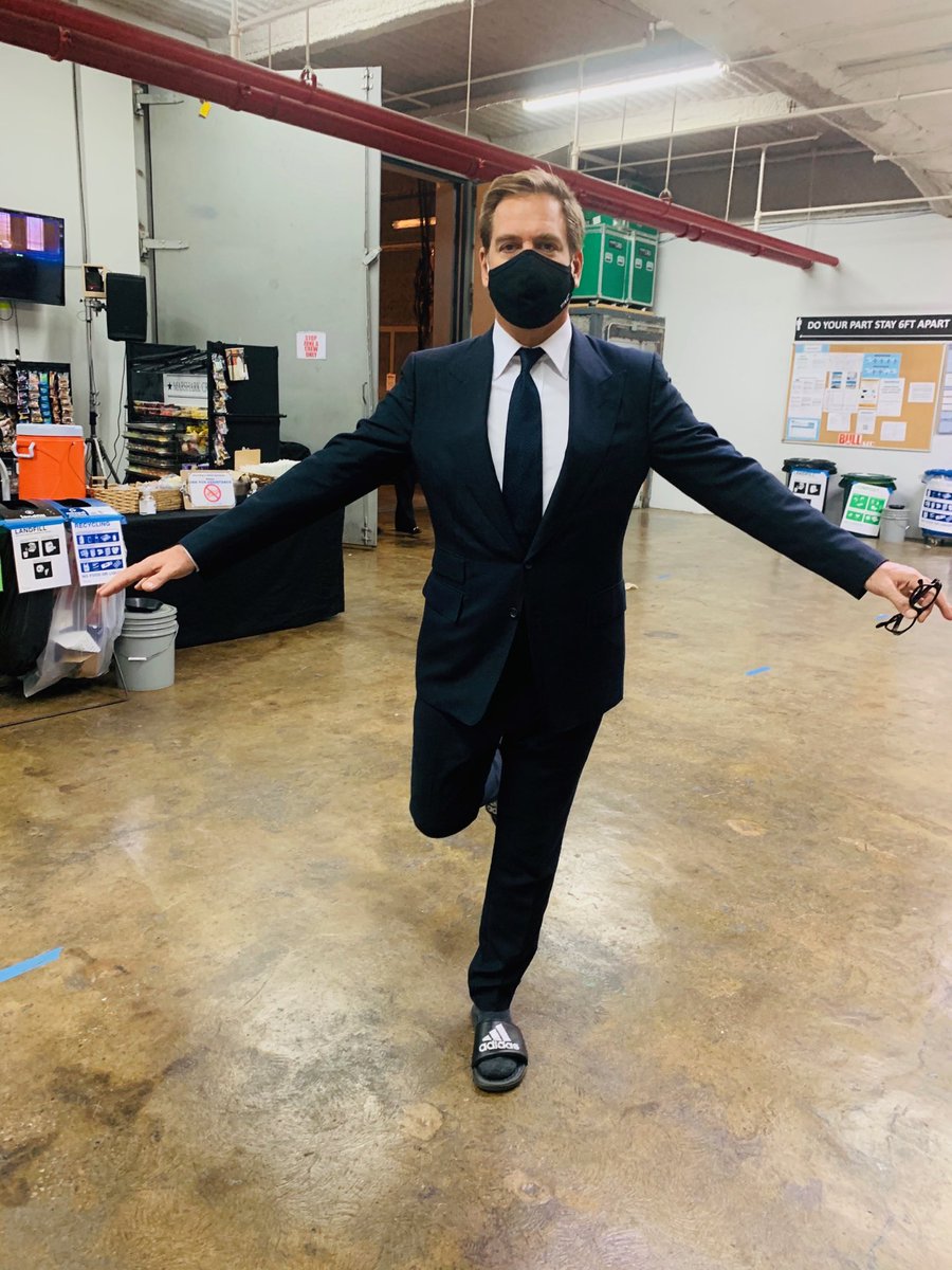 M_Weatherly's tweet photo. Flying into Season 5 of #BULL w/ mask &amp; slippers https://t.co/26JjbP53Q5