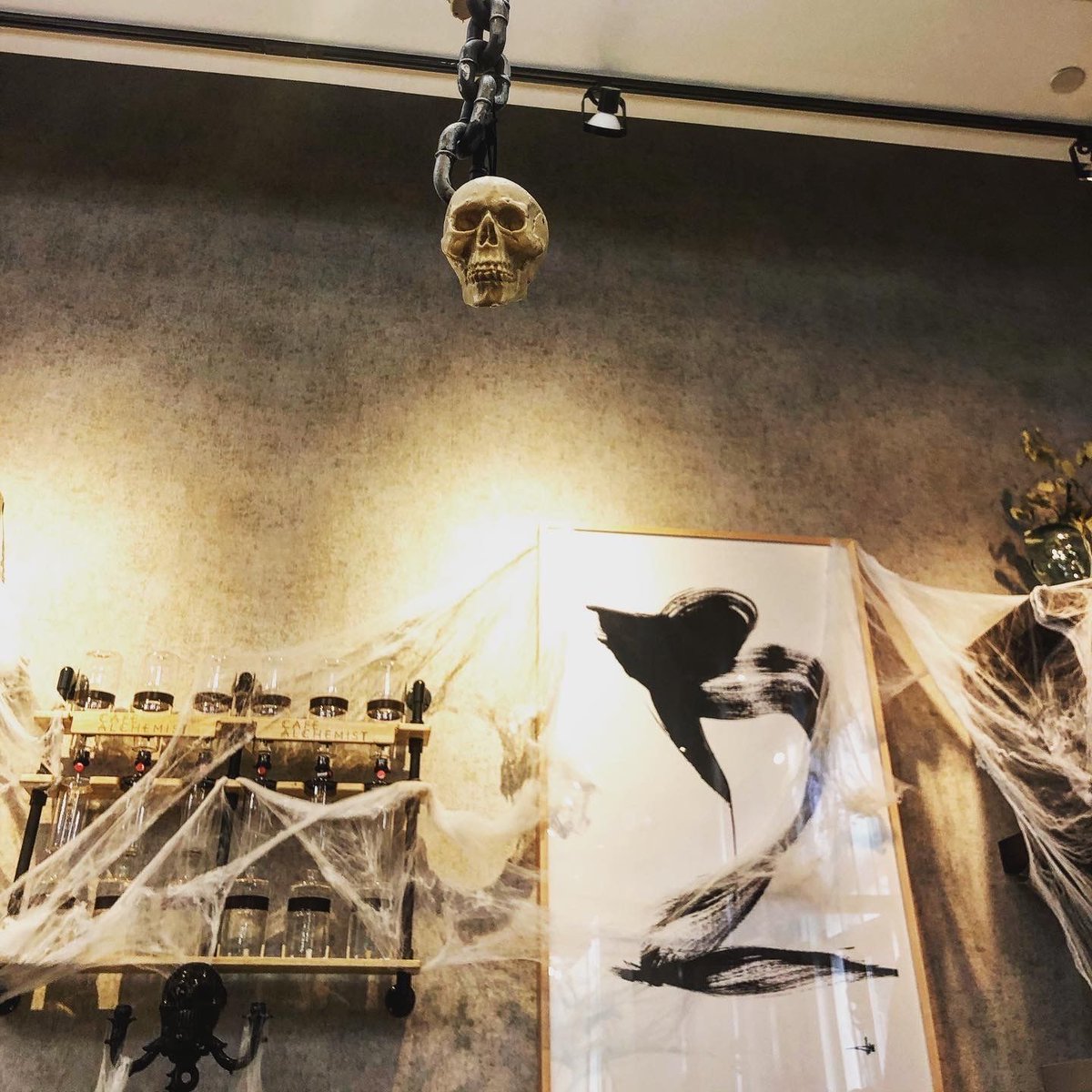 CafeAlchemist's tweet photo. Happy Halloween YYC! Wishing everyone a safe and adventurous trick-or-treating! https://t.co/PlkiH0lSfh