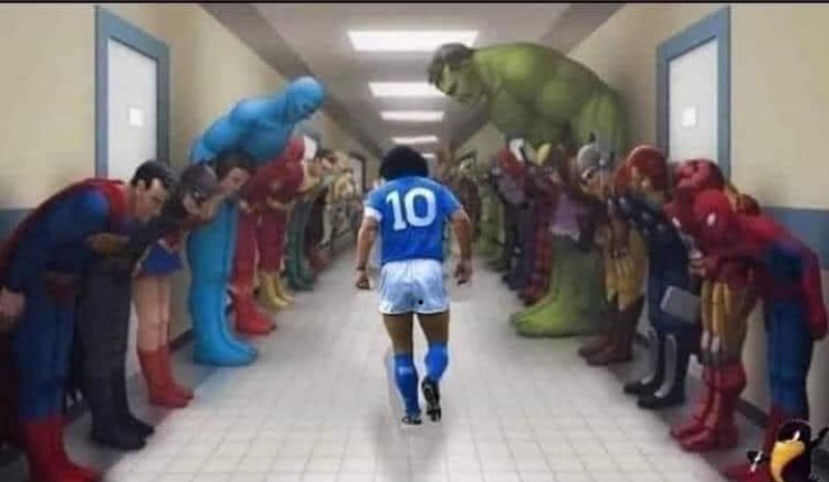 romaniucht's tweet photo. El mejor de todos los superhéroes. La mejor foto que vi hasta ahora. https://t.co/ntZ1MTzAFL
