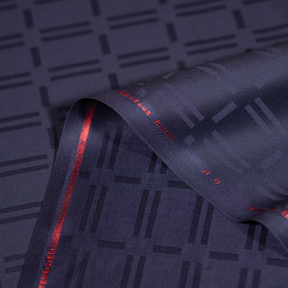 Dormeuil's tweet photo. [BEST SELLER] Amadeus Action is the perfect basis for any avant-garde suit, available in a range of
designs where decorative checks and stripes are mingled with micro designs.
Reference 307215

#bestseller #amadeusaction #microdesigns #luxuryfabrics https://t.co/dWSzTLWEbV