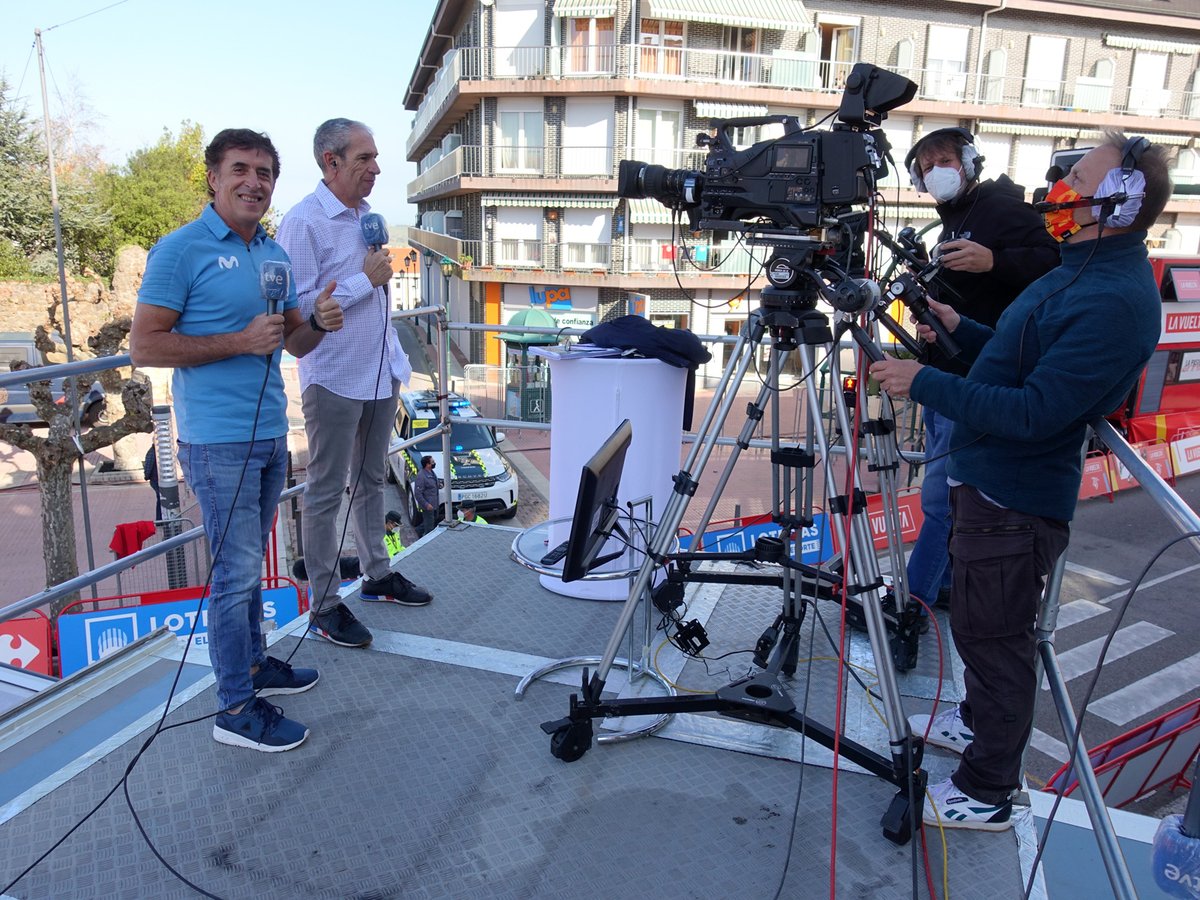 Cantabria nos acoge con un día espectacular, meteorológicamente hablando, en esta 10et de #LaVuelta20
Llegada en Suances con final trampa en los últimos kms, especialmente a 1,5 de Meta en una dura pendiente
En directo siempre en @teledeporte
#VueltaRTVE30o #RodamosJuntos https://t.co/UUSZCqZAfq