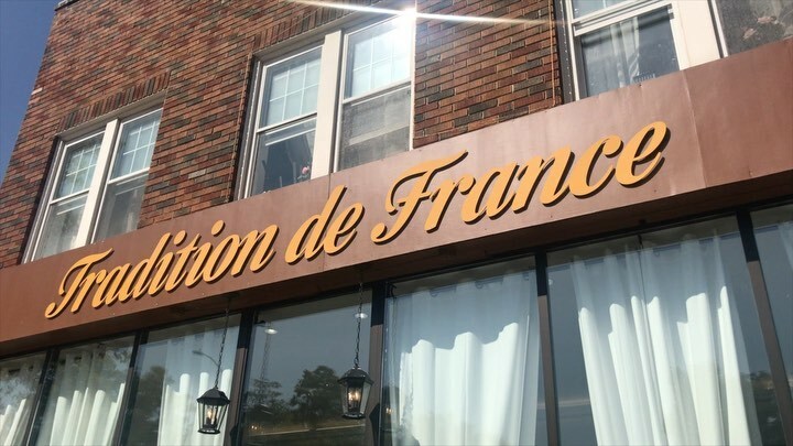 ChrisCucoch's tweet photo. It’s Day 29 and you have got to try these croissants 🥐 
•
•
True story...I didn’t even know this place was here 🤷‍♂️ we were across the street filming a different spot and decided to try a 🥐. I was immediately like OMG we have to feature this place f… https://t.co/05zmaF0SvM https://t.co/t8FuJlJtKM