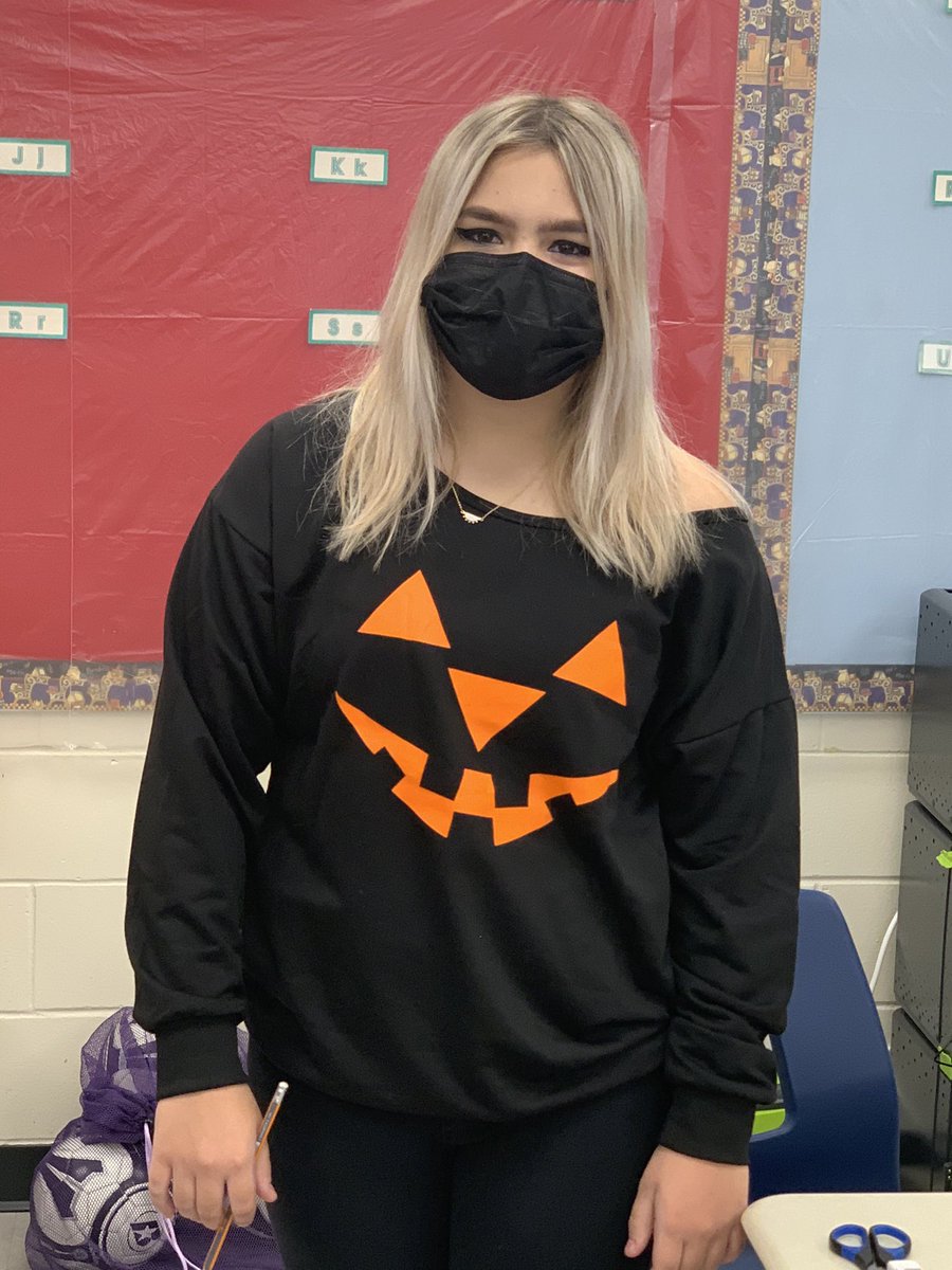 PalmerRapids_PS's tweet photo. Happy Halloween! #PRPSRocks https://t.co/jOpv5i2HmO