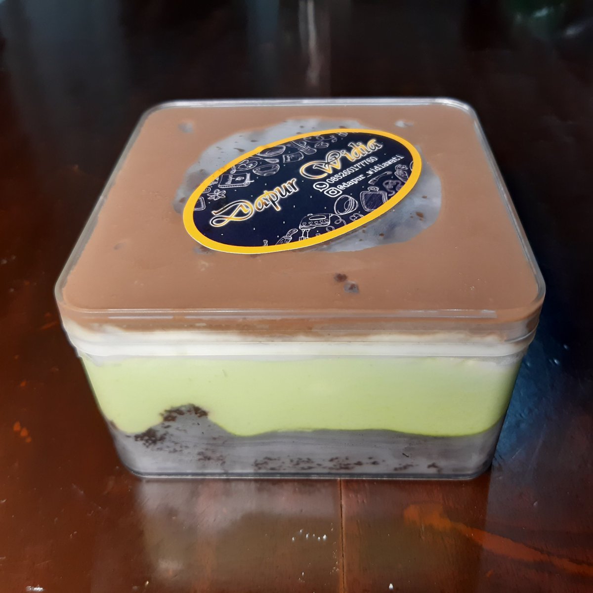 BeeNEagle1's tweet photo. Hola Guys!👋

Kali ini, kami mencoba cake dari Dapur Widia! Dan kami memesan tiga macam cake. Yang pertama adalah "Black Out". Yang kedua adalah "Lotus". Dan yang ketiga adalah "Avocado".

No. WhatsApp Dapur Widia: 085260177760
~
#dapurwidia
#Blackout
#Avocado
#Lotus
#BeenEagle https://t.co/9bm7p52ySP