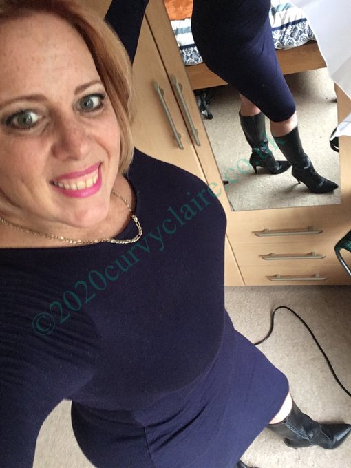 Time to get the boots out #leather #kneeboots #boots #dress https://t.co/Q3gDKeEGGt<a href="/tag/leather"class="tags">#leather</a><a href="/tag/kneeboots"class="tags">#kneeboots</a><a href="/tag/dress"class="tags"><span>#dress</span></a><a href="/tag/boots"class="tags"><span>#boots</span></a>