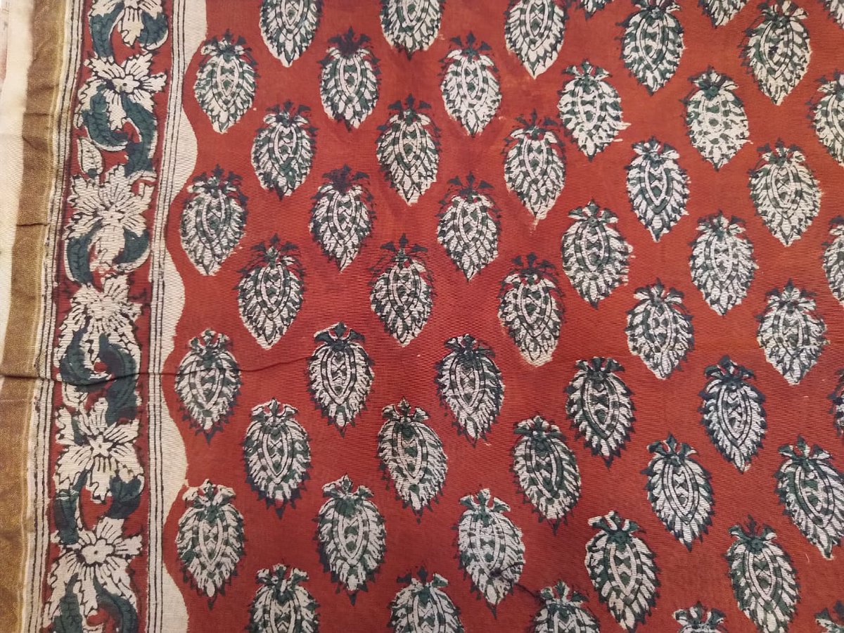 nayanika_m's tweet photo. Hey guys, I wanna sell off some floral desi fabrics this month. You can see all pics + quantities here:

https://t.co/gtG0oU42vq

13 kinds, on a Friday, right before Halloween! You might get a wickedly good deal 😋

DM to book! https://t.co/qKiEg57mwY