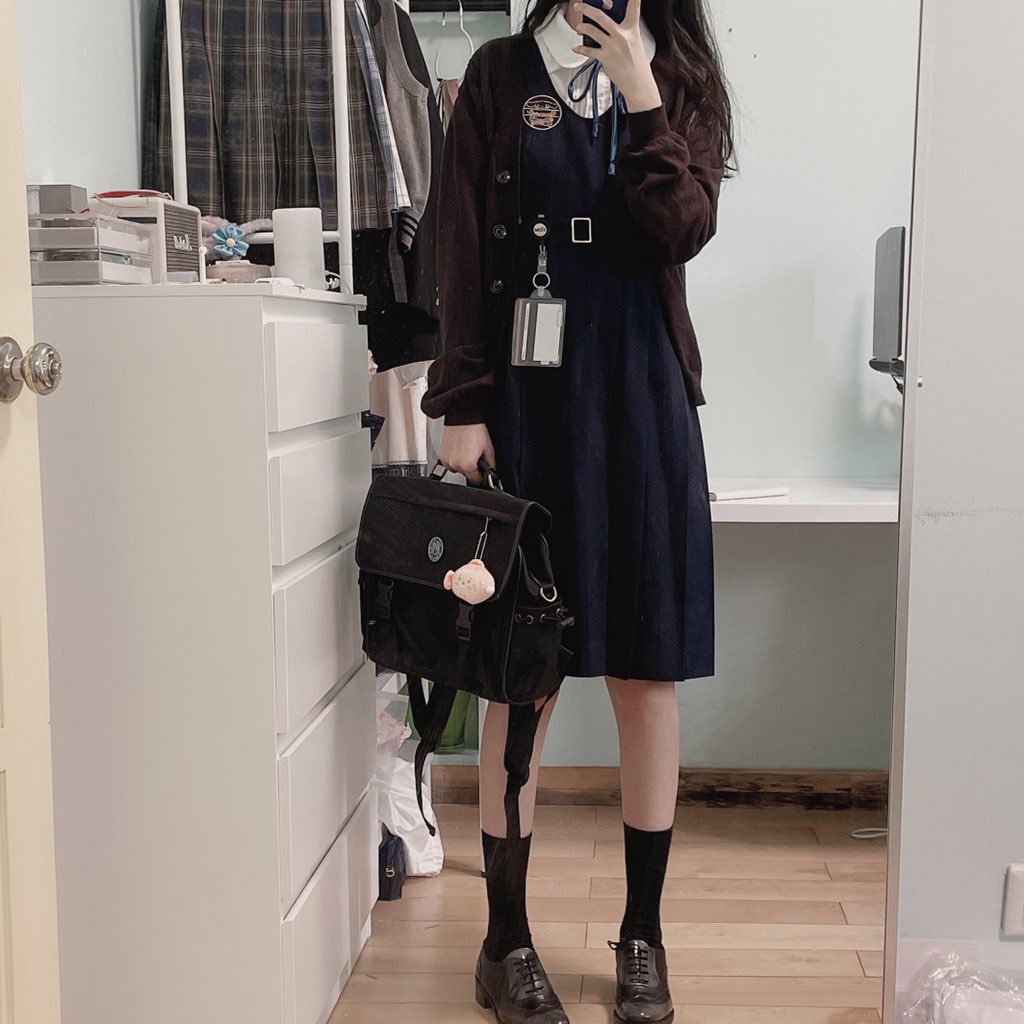 Nebuula1's tweet photo. 🍂so lazy hahahahah https://t.co/HO6WoM4iz1