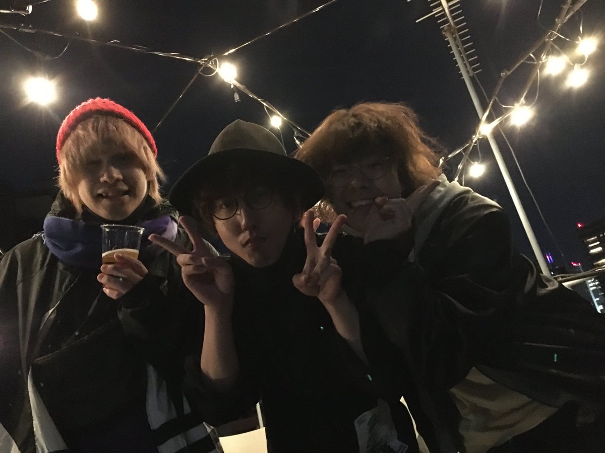 sanagiyakomame's tweet photo. 今夜も良い夜でした🥰
#WeekendNightMarket
#sotto山さん
#古郡翔馬
#伊藤友祐
#対バンするらしいよ
#詳細を待て https://t.co/7zCWCEWtNc
