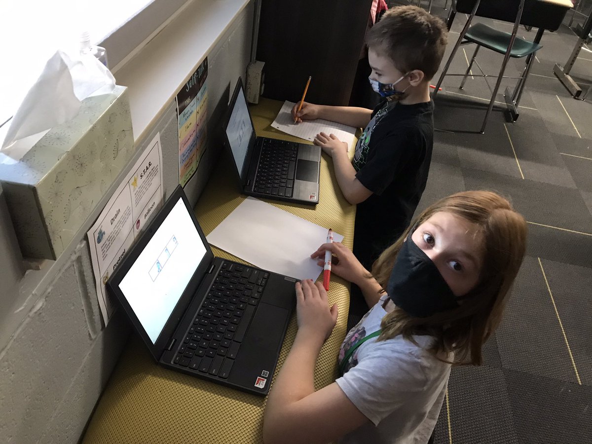MrsLewis4th's tweet photo. Uh oh.. our school is being taken over by zombies!!😰 Will the 4th graders in room 133 be able to escape the math breakout room in time to save us all?🕸
#WarriorsCreate #FallFestival https://t.co/FDiYLqNvXG