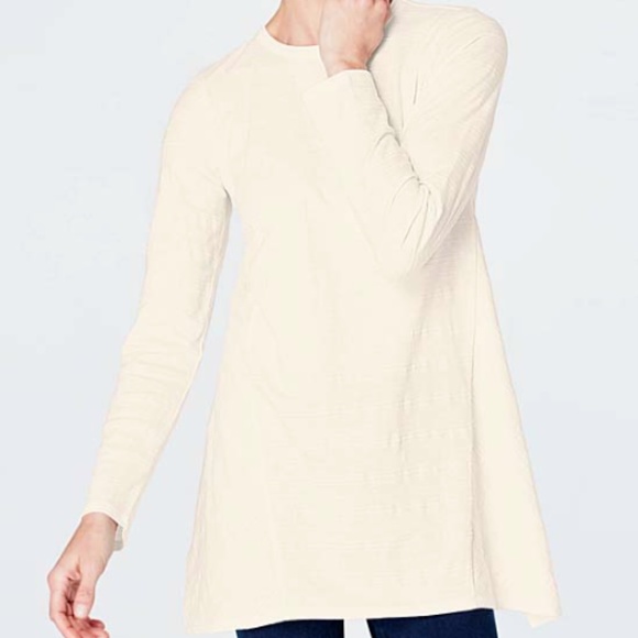 So good I had to share! Check out all the items I'm loving on <a href="/Poshmarkapp/">Poshmark</a> from <a href="/DiamondBoxing/">Madison.Ave.Poshers</a> #poshmark #fashion #style #shopmycloset #brioni #stevemadden #jjill: posh.mk/WRoeA9Vv0ab