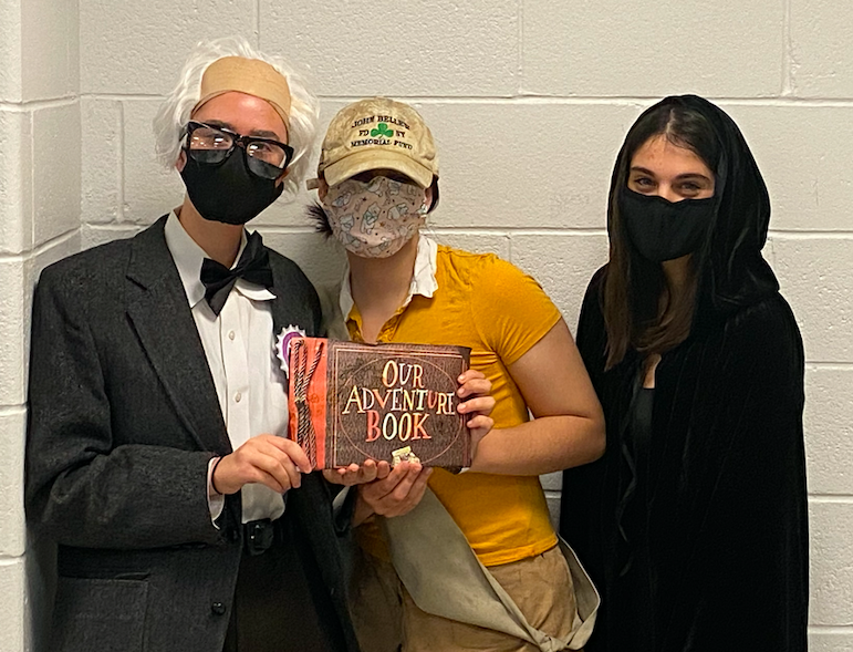 PascackValleyHS's tweet photo. The building is energized as Cohort A seniors celebrate Halloween in fashion! https://t.co/rz74ePymGj