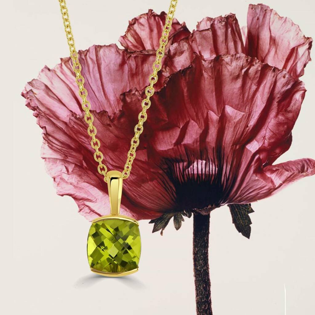 MandCoJewellers's tweet photo. Peridot perfection.
Elevate your style with our beautiful little pendant. ✨ Call in or shop online. 

https://t.co/kQmbijsnwx

#necklets #gemstones #luxuryjewellery https://t.co/P4GxN6aN6l