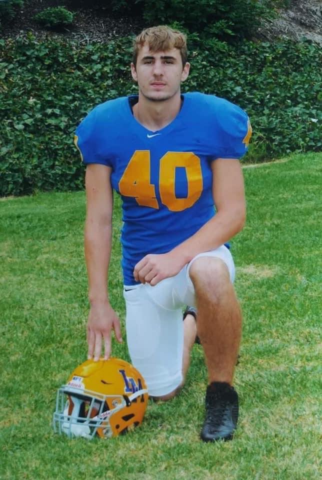 jester_774's tweet photo. Proud of my son.. he is now officially a U.S. Soldier for the United States Army .. he decided to serve this great country instead of play football #Army #HPT https://t.co/pVrkHbDh0a