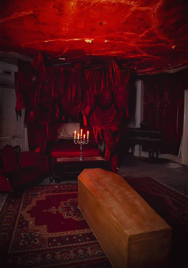 Are you brave enough to venture deep inside Ireland’s most haunted house? 👻 Sign up for <a href="/LoftusLucifer/">Loftus Hall</a>’s virtual #Halloween experience with live 360° views of every room and see what paranormal activities you might come across...🥶 bit.ly/37RL8OQ #IrelandHomeOfHalloween