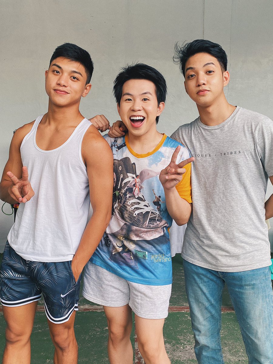 KarlZarate's tweet photo. Maraming salamat po sa inyong lahat!! 
Salamat sa suporta at pagmamahal! 
Mahal na mahal kayo ni Beshie! ❤️🧡💛💚💙💜

Hanggang sa muling pagkikita!
-Beshie
#QuaranthingsTheSeriesFinale https://t.co/axCewK4C2z
