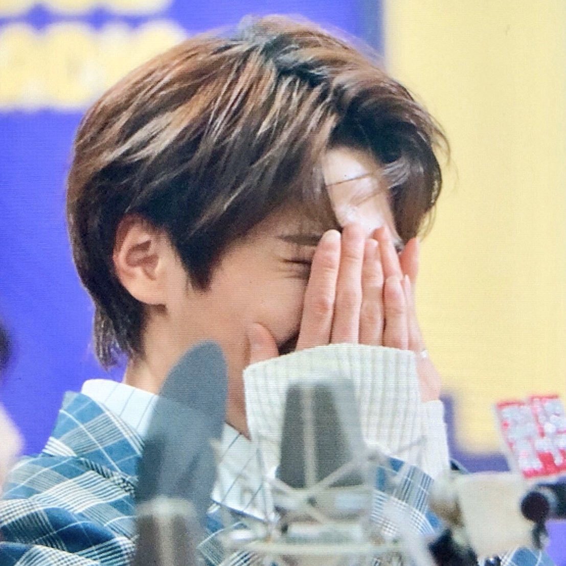 lqinniie's tweet photo. 181031 he was such a baby TT https://t.co/vBDqYz380l