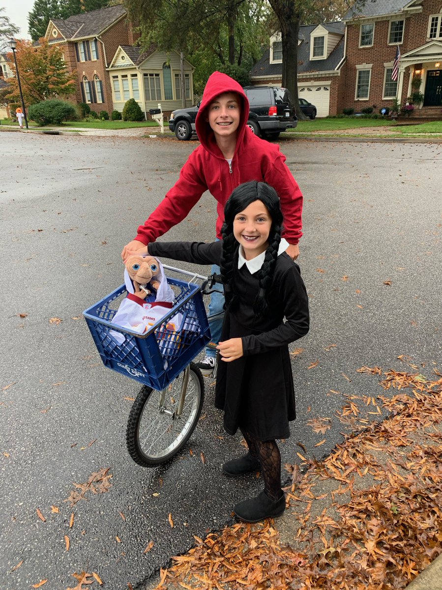 HomeTruley's tweet photo. Happy Halloween weekend!!! How do you like the kids’ costumes?!
#TruleyHome #TruleyLife #ETphonehome #wednesdayadams #Halloween2020 #perfectfallpic  #designblogger  #interiordesigner #house #hgtv  #houzz #abmathome  #alexandrialivingmagazine #alexandrialivingmag #alexandrialiving https://t.co/XIllTkY8lD