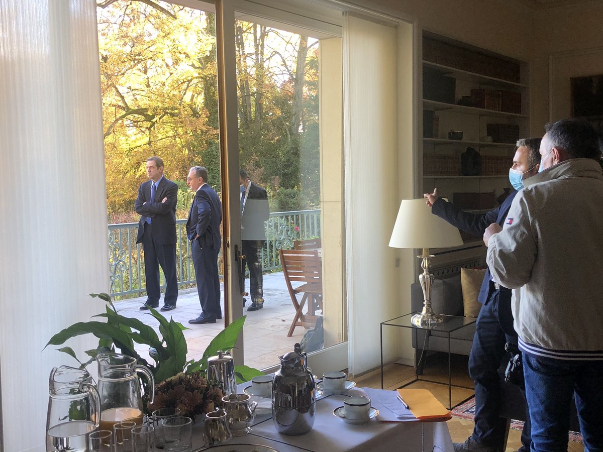 carlbildt's tweet photo. In Geneva the FM’s of 🇦🇲🇦🇿 have started talks with also 🇺🇸🇷🇺🇫🇷. Basically 🇦🇲 wants ceasefire and 🇦🇿 wants victory. https://t.co/vZb9tfiJxG
