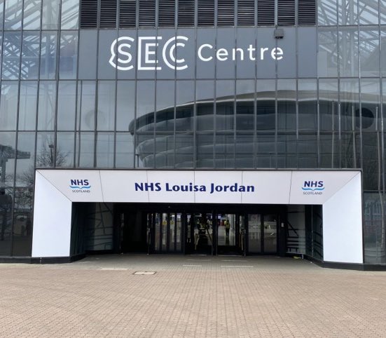 cimather's tweet image. Socially distanced Dental Preclinical Skills teaching for LA and extraction techniques utilising the fantastic facilities @NHSLouisaJordan for our BDS3 Cohort. #NewWaysOfWorking #SmallGroupTeaching @CSMEN1 @bagg_jeremy @c_wemyss @GlasgowOralSurg