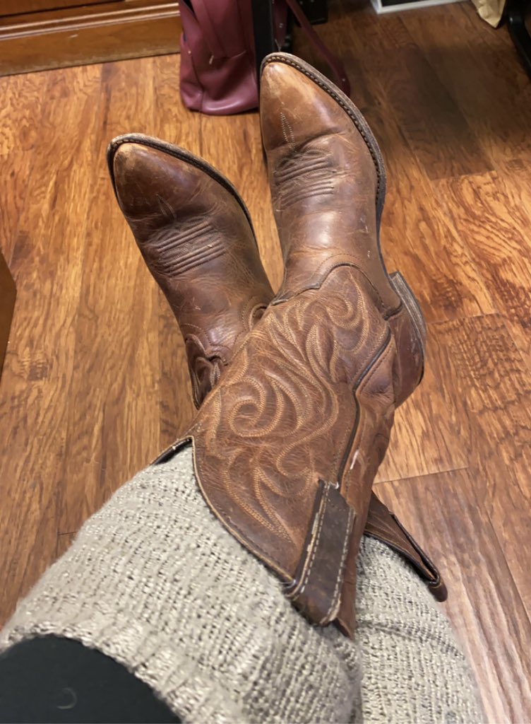 AmbersTheColor's tweet photo. @docfingerguns am I in the club yet?? https://t.co/6mExoAqkuE