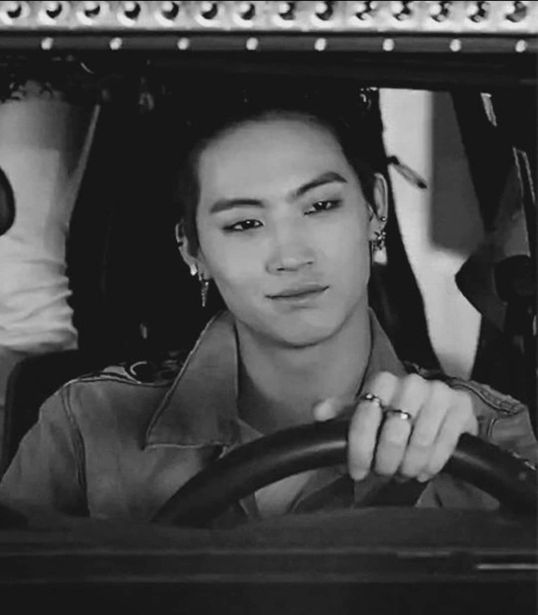 defcnvsbeom's tweet photo. Define Jaebeom in one word
#μμ¬λ² #μ¬λ² #Jaebeom #def #DefDArchive #prds #defsoul #jayb #cnvs #GOT7 @GOT7Official https://t.co/KsSgg26PoP