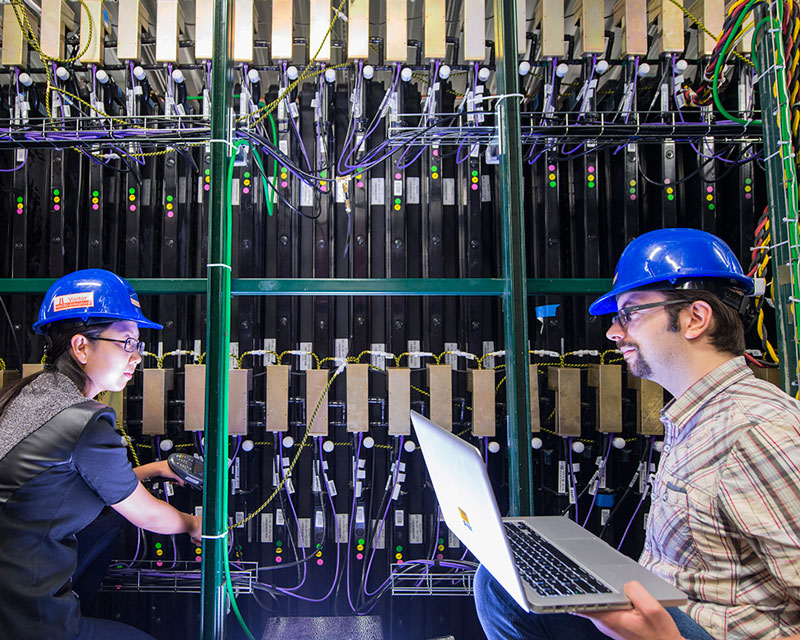 Fermilab's tweet image. Looking for a career in physics or STEM? We currently have openings for physicists, mechanical and electrical engineers, computing specialists, technicians, and more. Check out Fermilab's jobs at fermilab.jobs 

#BlackInPhysics #JobFair #SHPE2020 #TechJobs