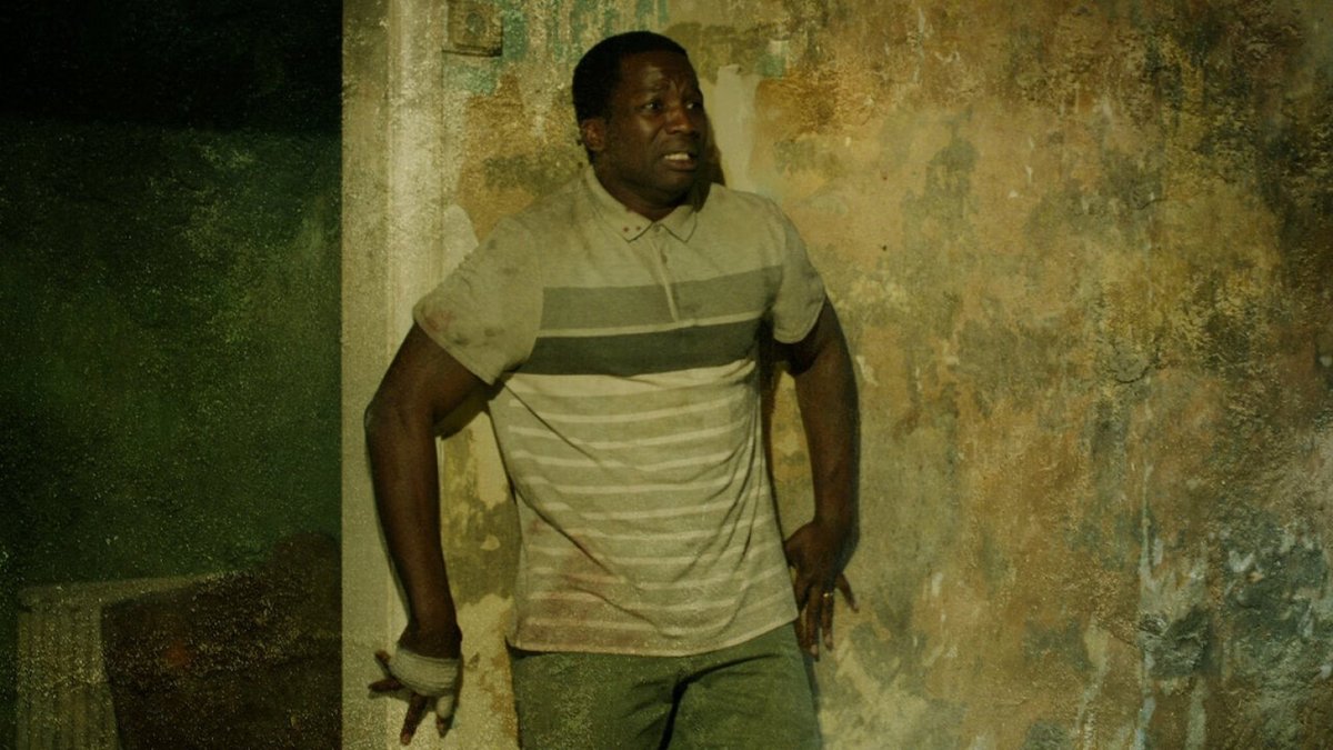 levmauc's tweet photo. Netflix ha estrenado hoy por Halloween HIS HOUSE, el éxito de terror de Sundance que fascinó a la crítica y que se definió como la reinvención del género de casas encantas y fantasmas, llegando a ser comparada con las primeras películas de Romero o Wes Craven. https://t.co/WBUnBepdqH