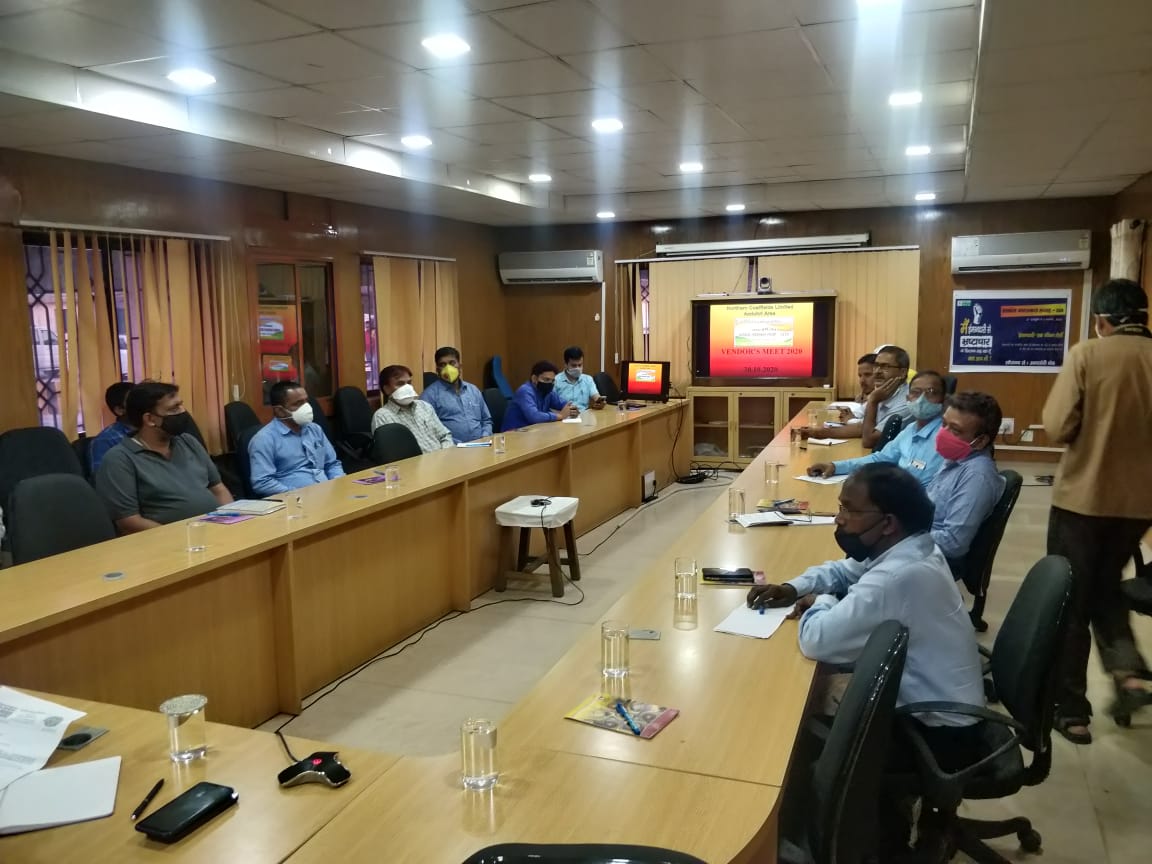 CvoNcl's tweet photo. NCL Amlohri area organised stakeholders meet during Vigilance Awareness Week 2020 @CVCIndia @CoalIndiaHQ @NCL_SINGRAULI #vigilanceweek2020 #VigilanceAwarenessWeek #VigilanceAwarenessWeek2020 https://t.co/uB0suOImRz