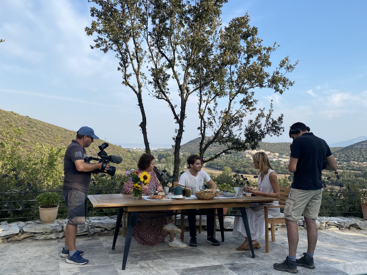 Julie_en_France's tweet photo. Retour en image sur ma visite du potager de Nebbio, en Corse, où Jérémie et Sophie m'ont généreusement accueillie à leur table !
Si vous n'étiez pas à nos côtés, le replay vous attend ici : https://t.co/fla6YqglTY https://t.co/4GDiGh4HXI