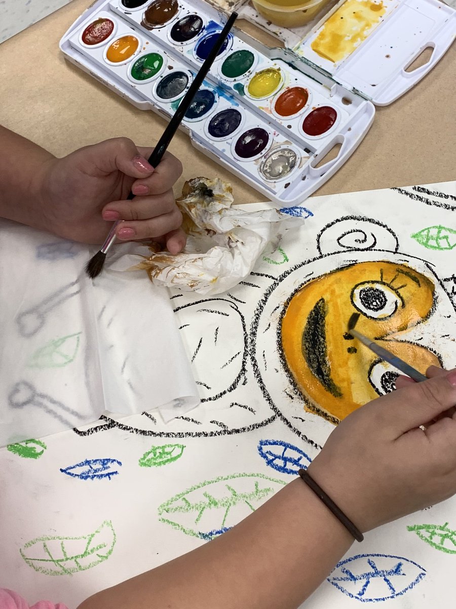 FW_SprinkleART's tweet photo. “Grumpy Monkey”... third grade oil pastel watercolor masterpieces! Sometimes it’s ok to be in a terrible mood for no good reason! Could it be he just needs a day to feel grumpy? #artday #3rdgradeartists #lovegrumpymonkey #facialexpressions https://t.co/jCoNxWKfrn