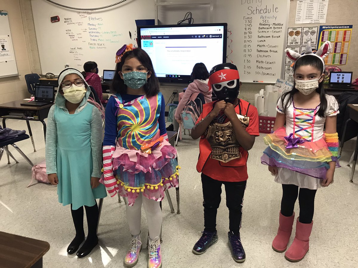 BakerDana2424's tweet photo. Storybook favorites during Character Day @WilsonES_AISD #StrongerTogether #AldineAnywhere https://t.co/02BzfE0idB