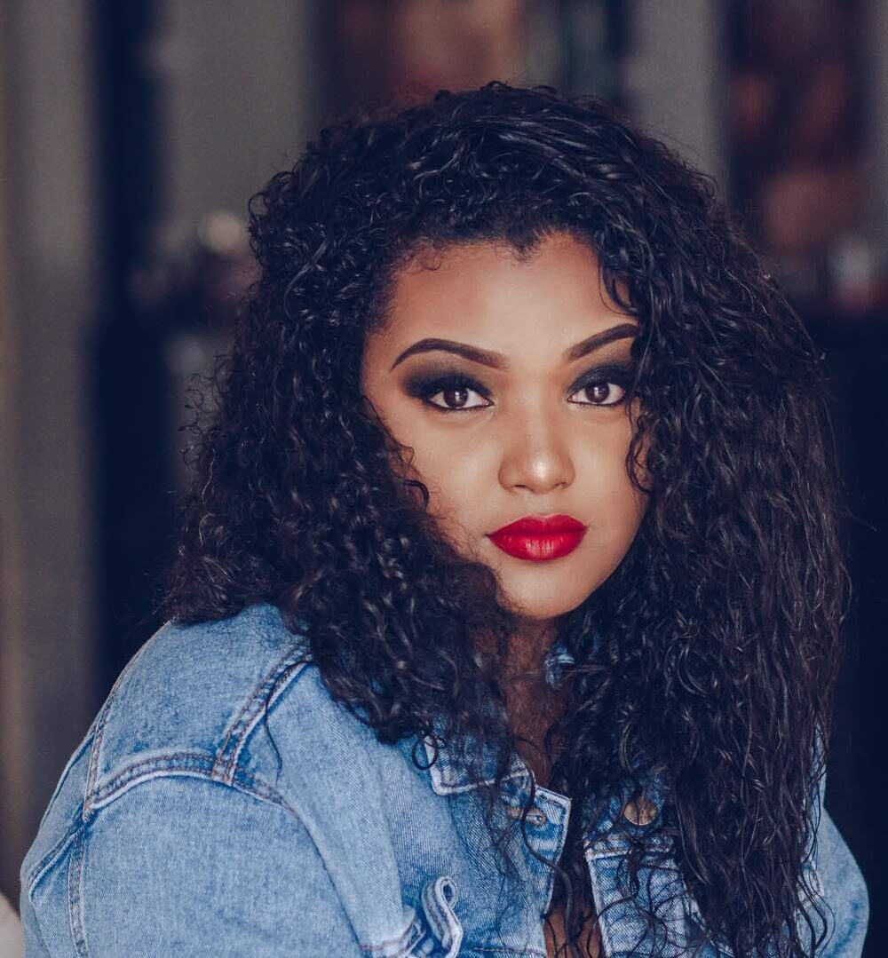 zimcelebs__'s tweet image. Ndanzwa nekuchidzokorodza hangu chisinhi ichi

#In2You
Can't get Enough
@realpoptain 
@midorihenderson 
@chiweddar
Yall went hard..
youtu.be/ZezHLzxX2tM