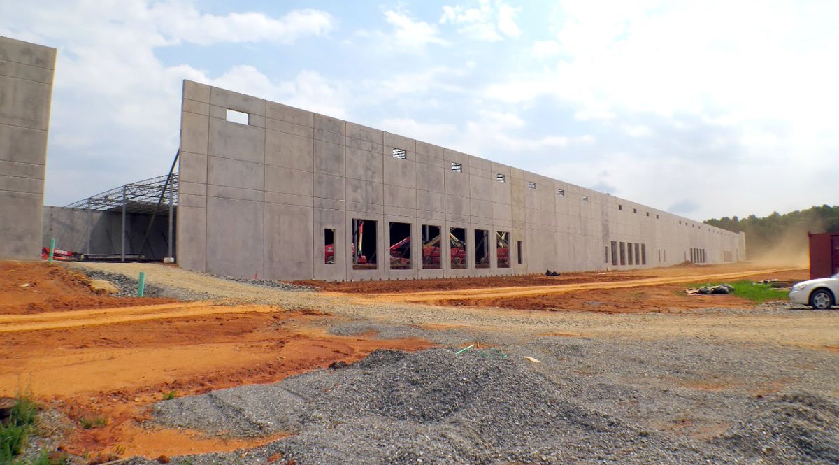 grpva's tweet photo. "Richmond Industrial Market Maintains Strong Momentum Through Mid-Year" via @REBusiness. Thanks to #GRPInvestor Richard Porter for sharing his expert opinion on the #RichmondVA real estate market: https://t.co/AR9FljGFh0 #realestate #specdevelopment https://t.co/CE3yOqsCd4