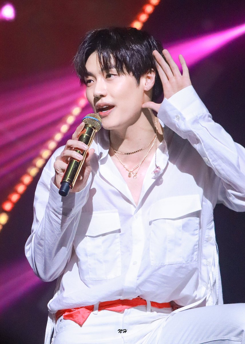 nonghyub's tweet photo. 생일축하해♡ 
무대 위 승혀비 얼른 볼 날이 왔으면 좋겠어
#happyJDONday 

#엔플라잉 #이승협 https://t.co/8eZYqki06j