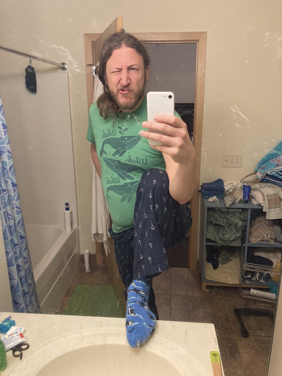mish_olson's tweet photo. For #VampireFriday I opted to wear the pajamas of a sea captain unknowingly transporting vampires to the New World. https://t.co/8B1ELUs0C6