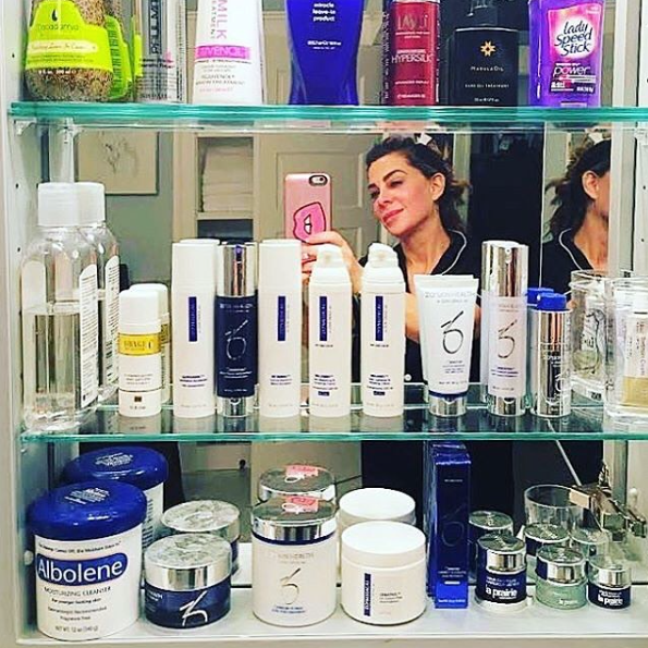 WestsideLaserCA's tweet photo. Zo Products are medical grade skincare for your every need. 

ZO product particularly the medical range, aim to address and treat the main signs of ageing, as well as skin conditions : 
-inflammation 
-pigmentation marks
-rosacea
-sun damage
-acne

GLOWING SKIN IS ALWAYS IN :) https://t.co/NflnAZyAMj