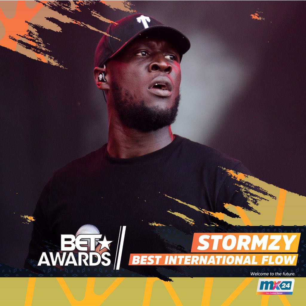 mx24gh's tweet photo. Burna Boy graced the stage while sharing a message about the #ENDSARS protests going on in Nigeria. Tap the link in our bio to learn more.
#betawards2020 #betcypher #rapmarathon #mx24gh #funfearlessfactual https://t.co/kgEUpXPYhx