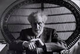 Cultura_Unefm's tweet photo. Ezra Pound, nació en Hailey, Idaho, EE.UU (1885). "Fue una de esas personalidades arrolladoras que sacuden y modifican lo que tocan, intempestivas, inconformistas, críticas, respondonas." Antonio Rivero Taravillo. Letra Global. https://t.co/kAy0u4bA3X