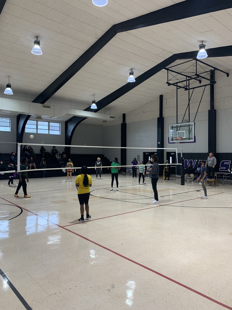 TheeRealDrJones's tweet photo. Covid-19 CANNOT stop us from celebrating our kiddos! Protocols, social distancing, and live streaming to ensure that all students feel connected whiling staying safe. MTSS/PBIS is the work I love most! @msa_w #becauseweareWEST #butwewantit #earnyoursweats #thesekidsCAN https://t.co/D2Pb7DomF3