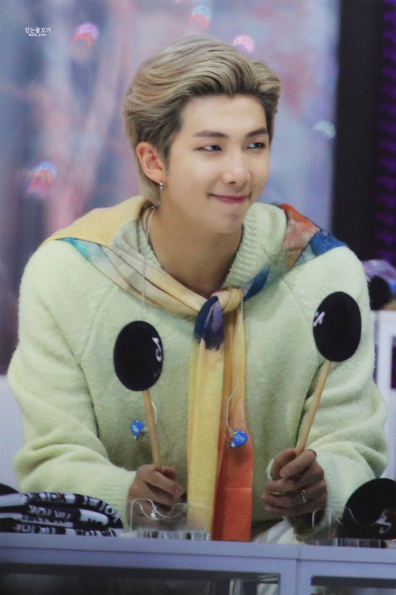 1day1RM's tweet photo. #RM #남준 (@BTS_twt) https://t.co/51DYgkT0fU