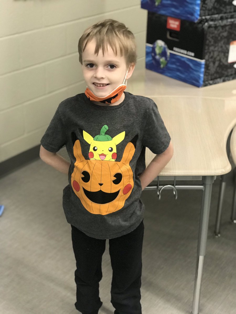 ᗷETᔕY KᑎIGᕼT tweet media