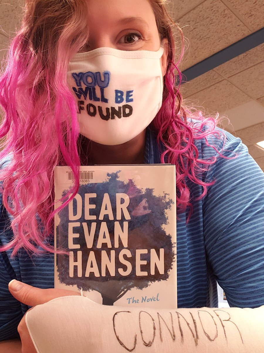 Morganarama's tweet photo. It's #halloweek, and today's inspo is @BenSPLATT in @DearEvanHansen. This musical tackles grief, depression, loneliness, and reaching out for help.

If you're struggling, text ACT to 741741, or call 1-800-273-TALK

And as always, this librarian has a book for you #youwillbefound https://t.co/057mJquffE