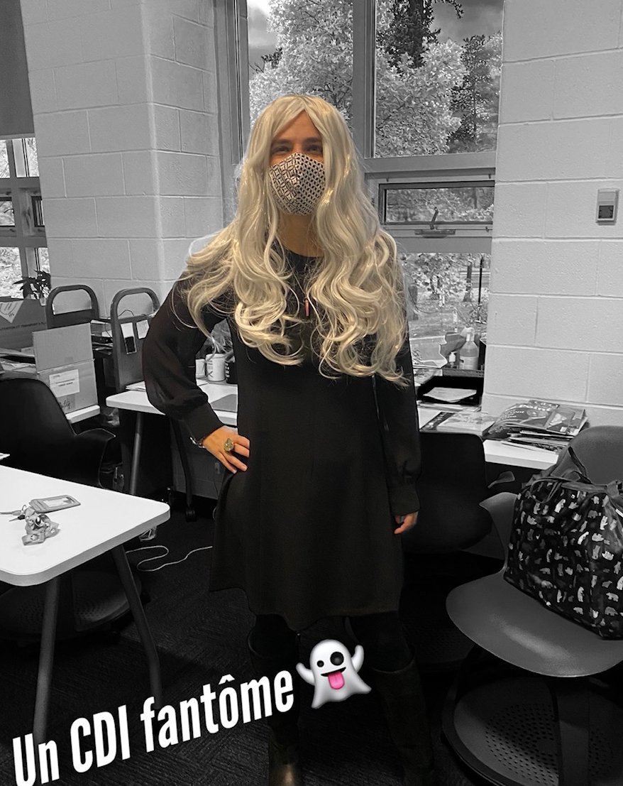 Laprofdoc_rock's tweet photo. Courage à tous les #superprofdocs pour cette rentrée #SOSprofdocs #rereconfinement Les trucs que je n'aurais jamais cru faire un jour dans un #CDI ou quand tu travailles dans un #CDIfantome #halloween https://t.co/qWBeRpmOXn https://t.co/6T1G9sSZY1
