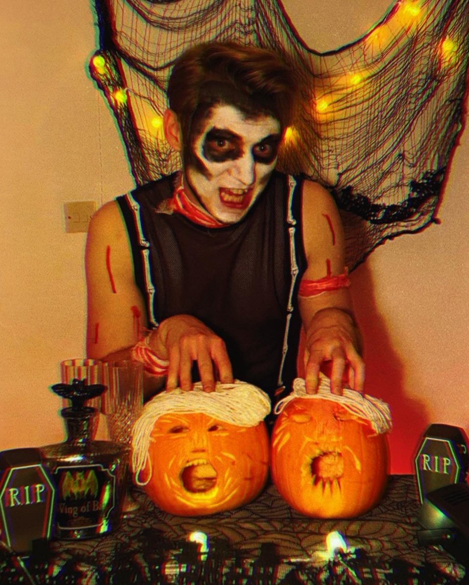 wearefuturetape's tweet photo. BOO all you cruel ghoulies and ghosties... 🧙‍♀️ 🐈⁣
⁣
TUNE IN TOMORROW FOR
⁣
“Welcome to Spookeh Spookeh Land” 🎃💀⚰️⁣
⁣
Learn how to carve a stunning DONALD TRUMPKIN or a BORIS JOHNSKIN pumpkin!⁣
⁣
☠️ BE THERE OR BE DEAD ☠️ https://t.co/8jSPC8MSQK