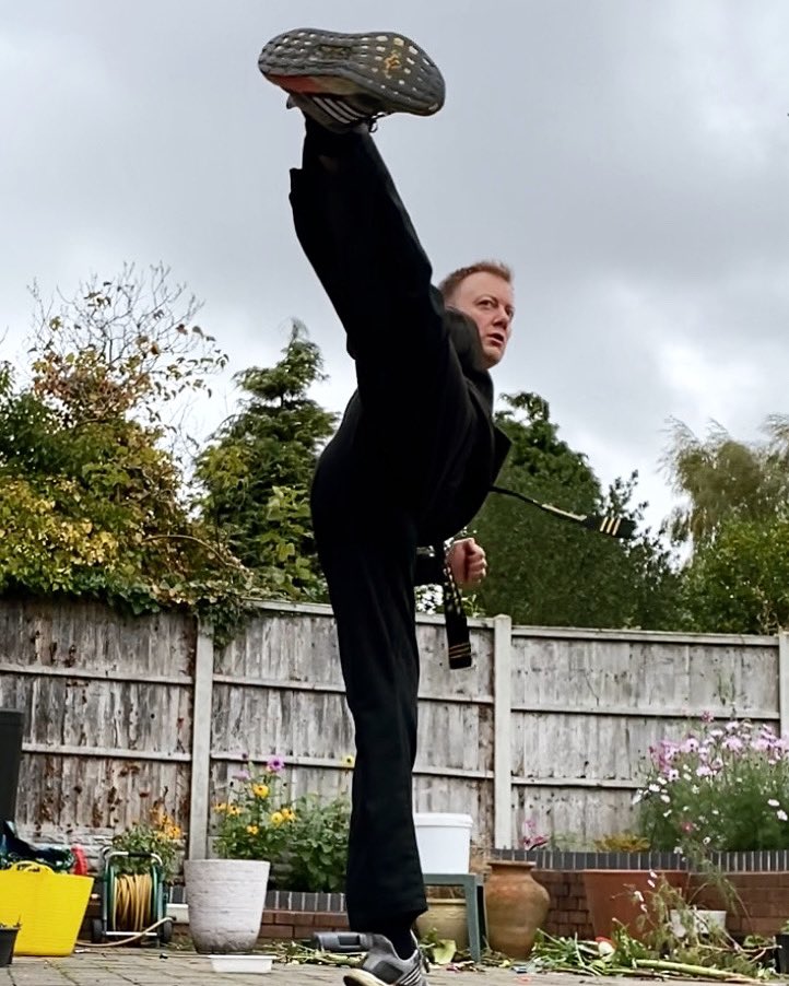 markgreenhall's tweet photo. Kicking it! I think it sometimes helps to wear my belt for training at home - especially at the moment. It helps me remember what I have achieved and what I still want to achieve, the standards I want to maintain (and improve on) and the example I want to set #Taekwondo #TAGB 🥋 https://t.co/kq2jP0EgRM