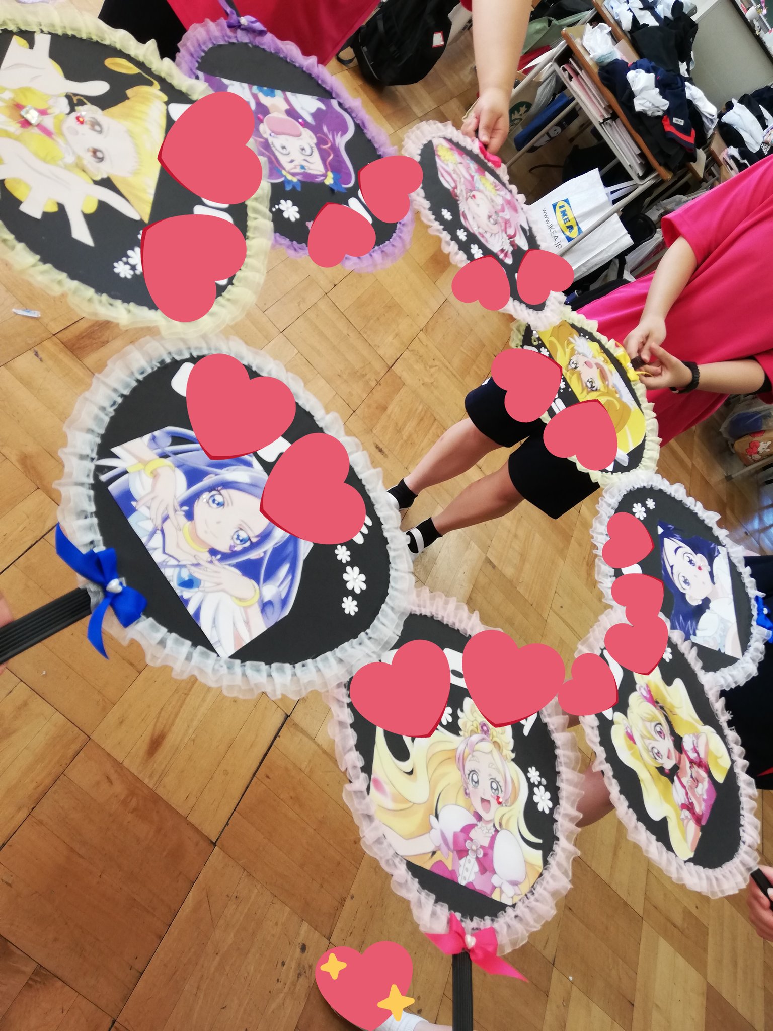 かの そーいや昨日体育祭だった プリキュアがいい ってわがまま聞いてくれてうちわプリキュアになった いちお名前は隠す T Co Kcfniialys Twitter