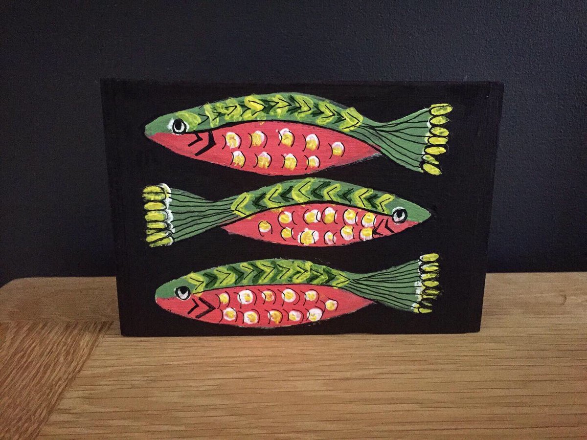 MandyPrintmaker's tweet photo. Fish on Friday
#paintedbox #fortnumandmasonbox https://t.co/gbwAzHF57r