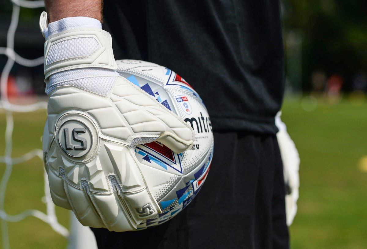 New In - S1 Blizzard

As worn by Reading FC Women Number 1 Grace Moloney

Use our Halloween codes to save:
TRICK or TREAT

directkeeping.co.uk

Use the codes at checkout to save. Limited time only
