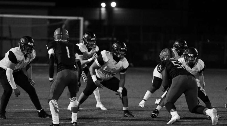 LCHSSTUDENTS's tweet photo. Yep, it’s GAME DAY‼️ #GoLancers #lcfb #BeatFraser https://t.co/VICbNUrqm4