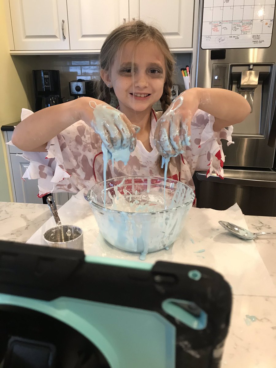 Some virtual Halloween fun making ooblek! <a href="/JoanneGagliano/">Joanne Gagliano</a> <a href="/MineolaVirtual/">Mineola Virtual</a>  #MineolaProud